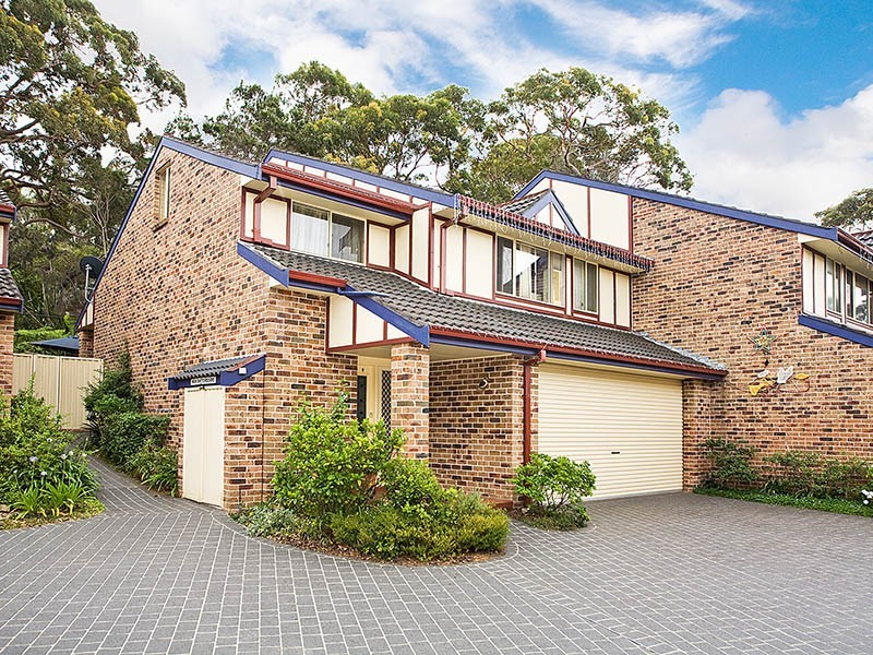 4/2 Wollybutt Road, Engadine NSW 2233