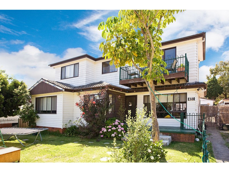 38 Thurlgona Road, Engadine NSW 2233