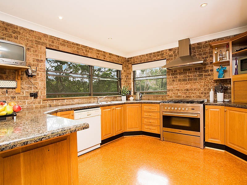 65 Tobruk Avenue, Engadine NSW 2233