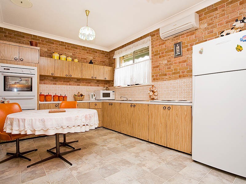 16 Whitton Street, Heathcote NSW 2233