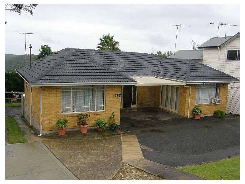 205 Woronora Road, Engadine NSW 2233