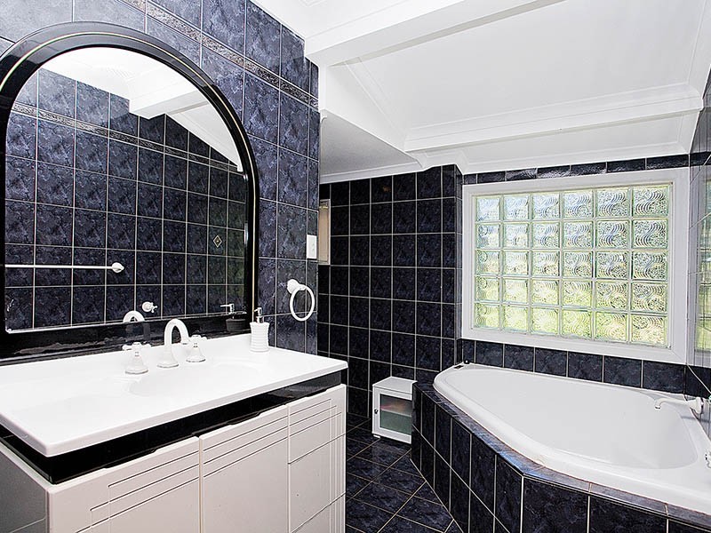 12 Tarcoola Place, Engadine NSW 2233