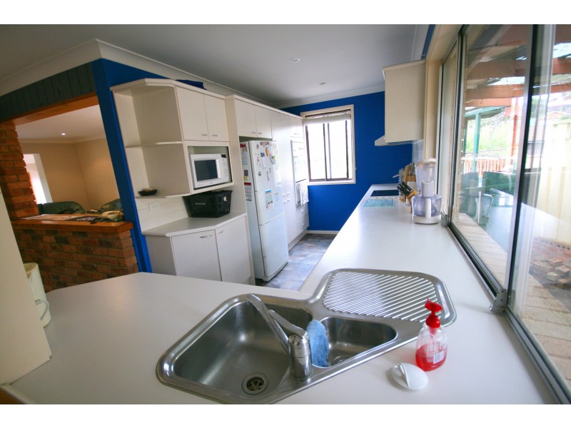 2 Dunstan Place, Engadine NSW 2233