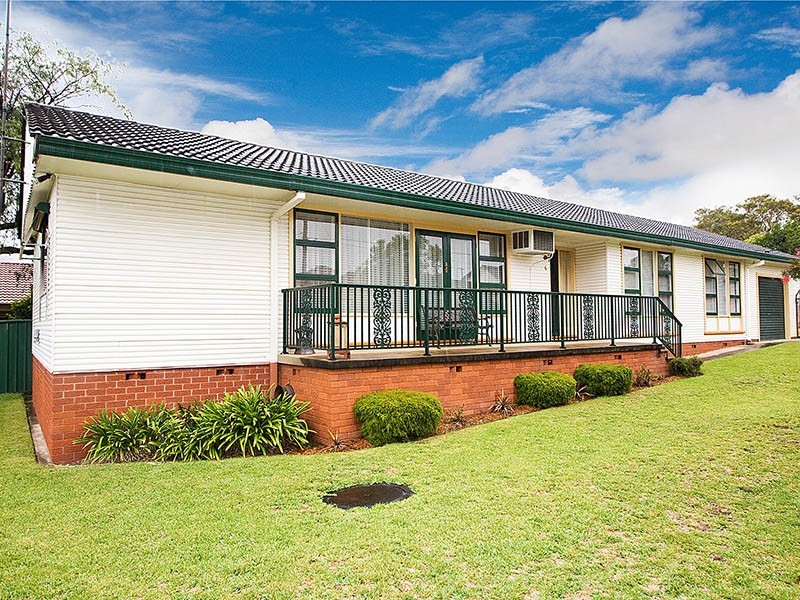4 Sharon Place, Engadine NSW 2233