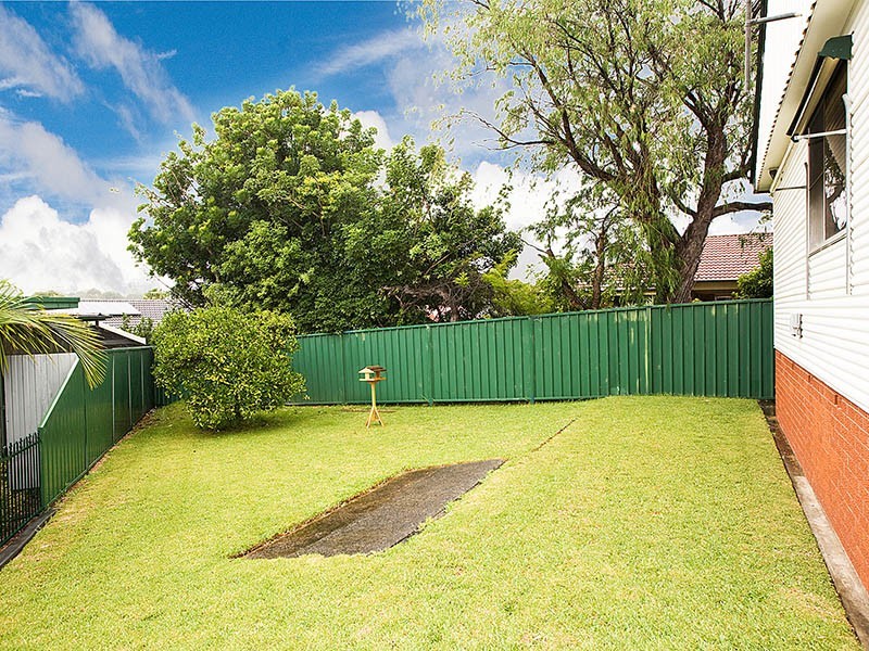 4 Sharon Place, Engadine NSW 2233