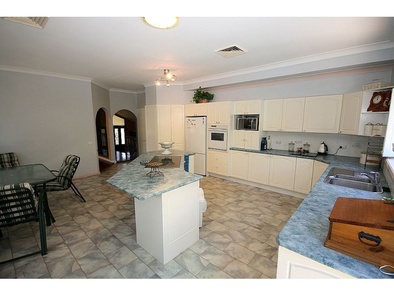 1 Tay Place, Woronora NSW 2232