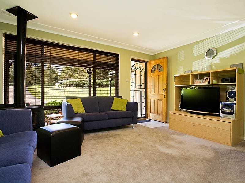 27 Wollybutt Road, Engadine NSW 2233