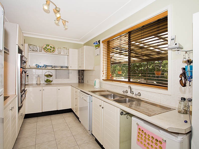 27 Wollybutt Road, Engadine NSW 2233