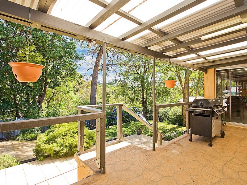 27 Wollybutt Road, Engadine NSW 2233