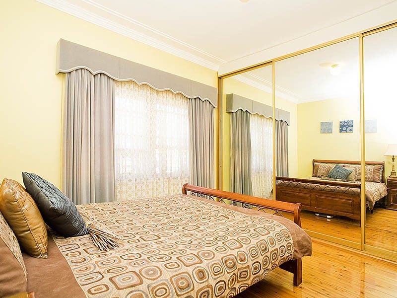 35 Parklands Avenue, Heathcote NSW 2233