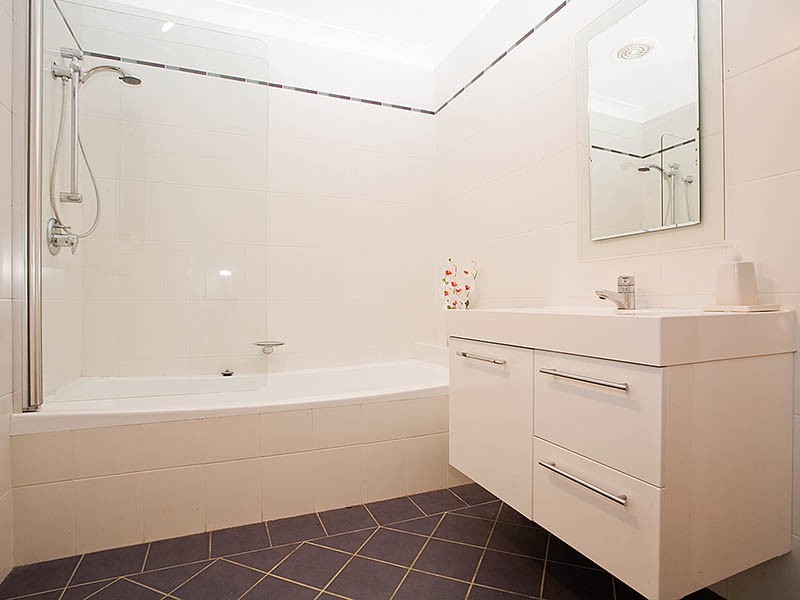 8 Atherton Road, Engadine NSW 2233
