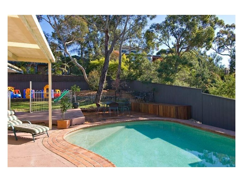 82 Bundanoon Road, Woronora Heights NSW 2233