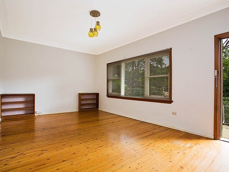 10 Blacket Street, Heathcote NSW 2233