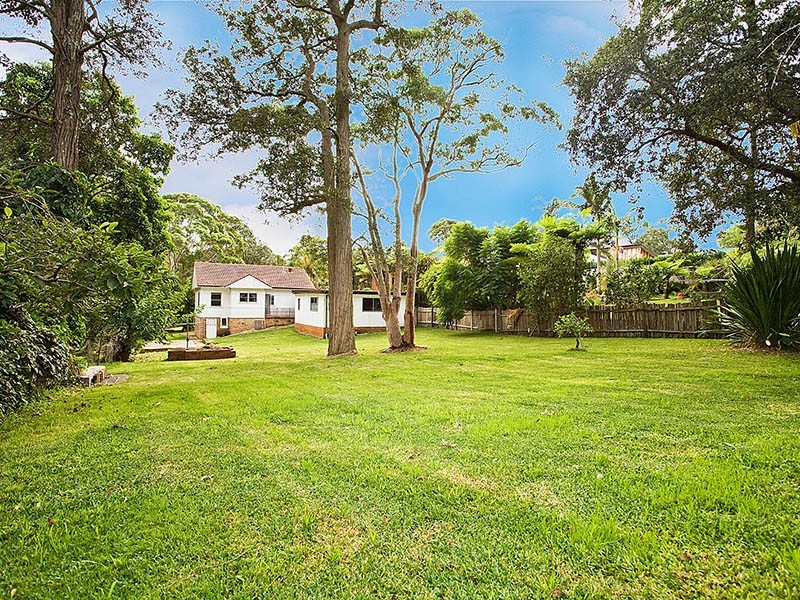 10 Blacket Street, Heathcote NSW 2233