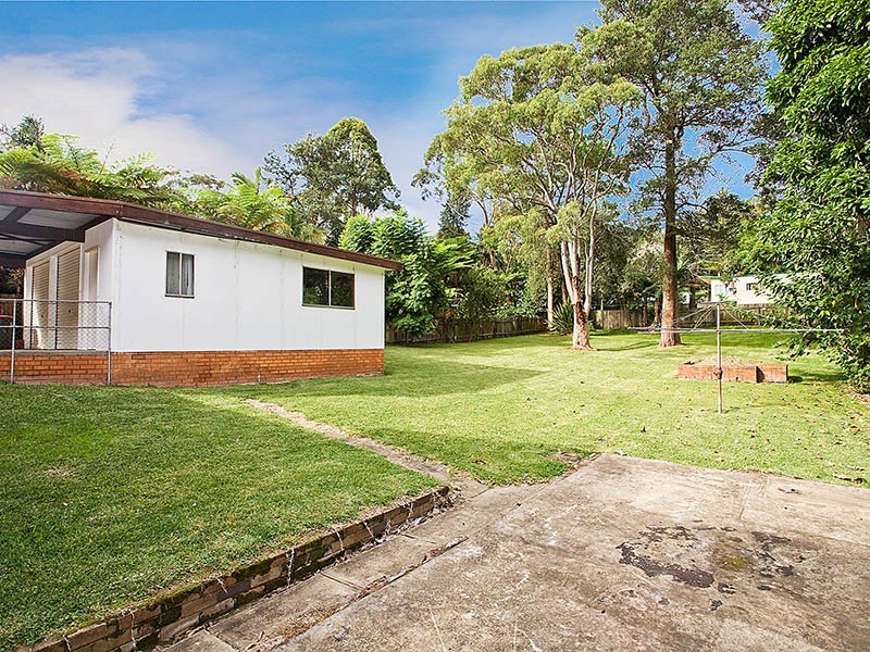 10 Blacket Street, Heathcote NSW 2233