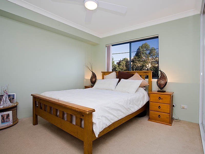 2/42-48 Merton Street, Sutherland NSW 2232