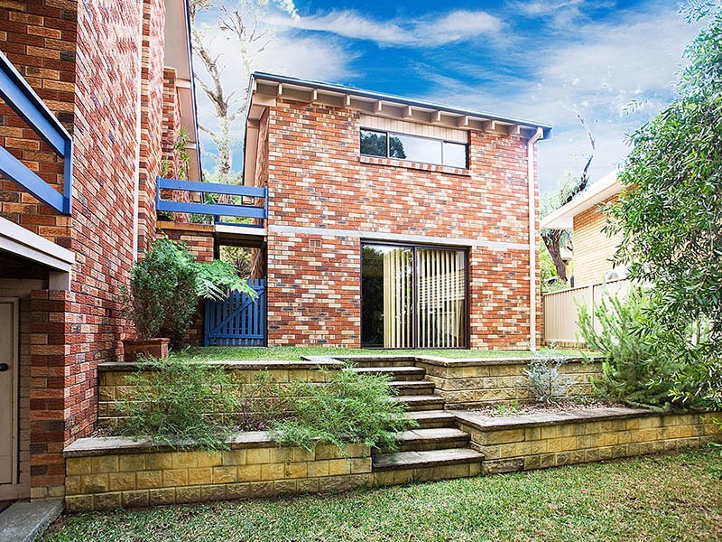 17 atherton road, Engadine NSW 2233