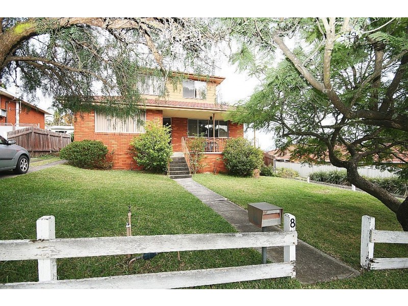 8 Whitton Street, Heathcote NSW 2233