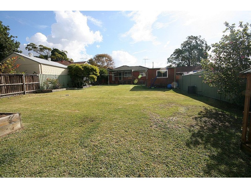 32 Cambrai Avenue, Engadine NSW 2233
