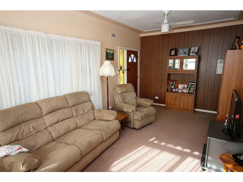 16 King Street, Heathcote NSW 2233