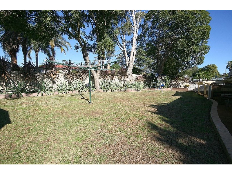 28 Laurina Avenue, Yarrawarrah NSW 2233