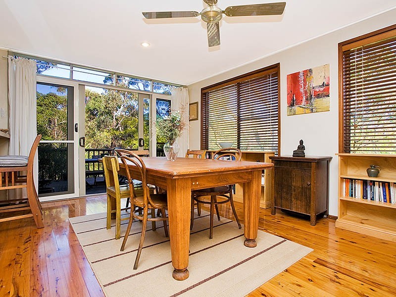 27 Cassandra Crescent, Heathcote NSW 2233