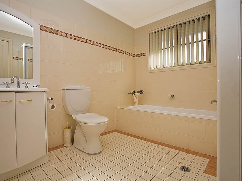 2/17 Birok Avenue, Engadine NSW 2233