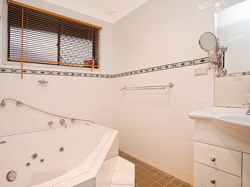 40 Brooke Street, Engadine NSW 2233