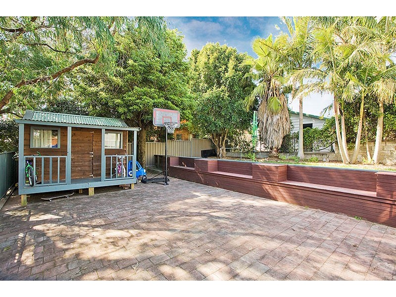 9 Karamarra Road, Engadine NSW 2233