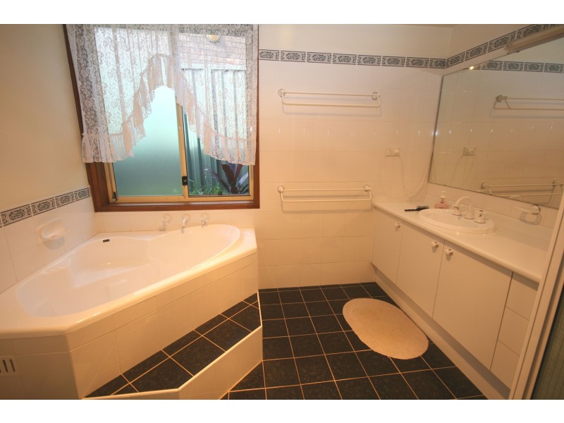 1 Rialto Place, Heathcote NSW 2233