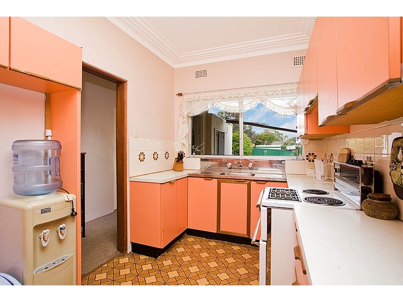 85 Cambrai Avenue, Engadine NSW 2233