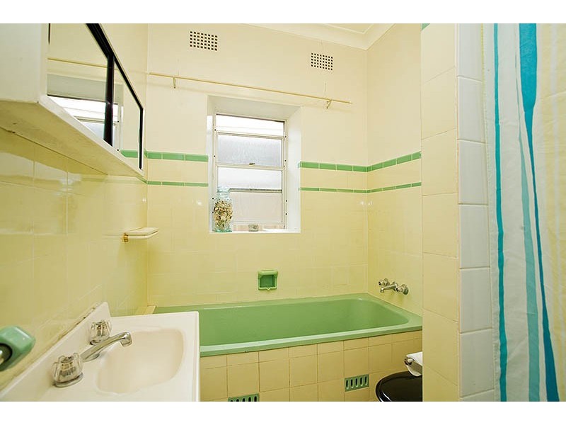 85 Cambrai Avenue, Engadine NSW 2233