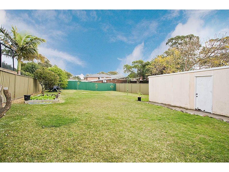 85 Cambrai Avenue, Engadine NSW 2233