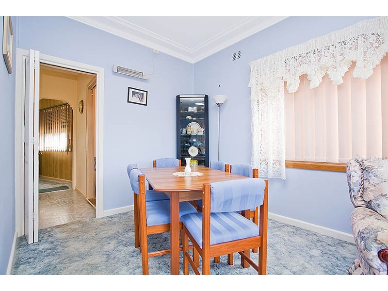 16 Glenview Place, Engadine NSW 2233