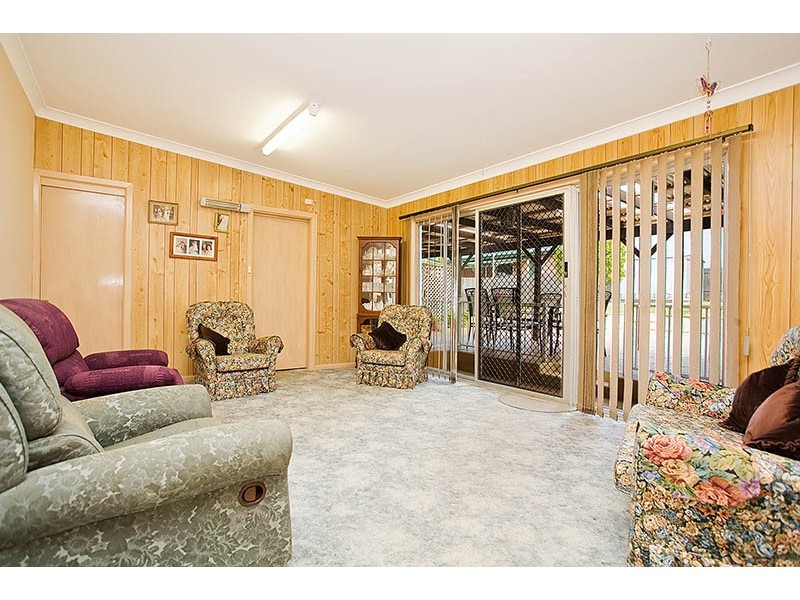 16 Glenview Place, Engadine NSW 2233