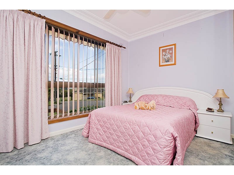 16 Glenview Place, Engadine NSW 2233