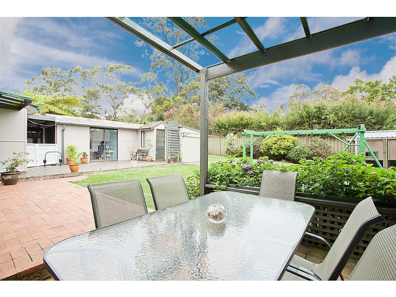 28 Grevillea Grove, Heathcote NSW 2233