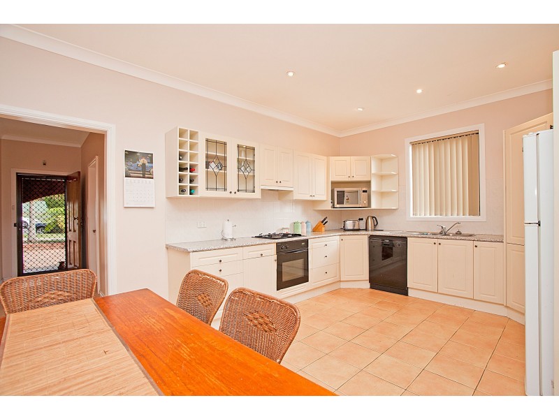 43 Engadine Avenue, Engadine NSW 2233
