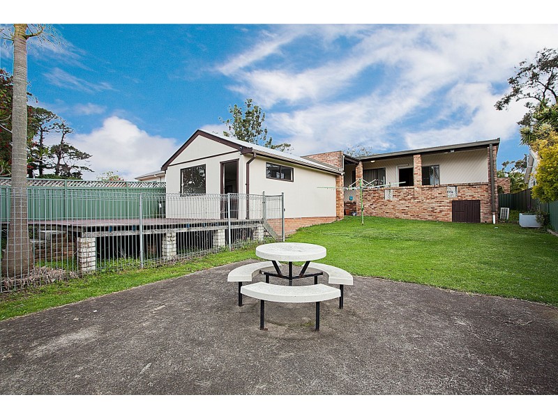 43 Engadine Avenue, Engadine NSW 2233