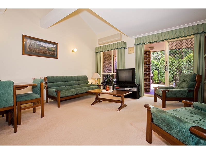 18/2 Wollybutt Road, Engadine NSW 2233
