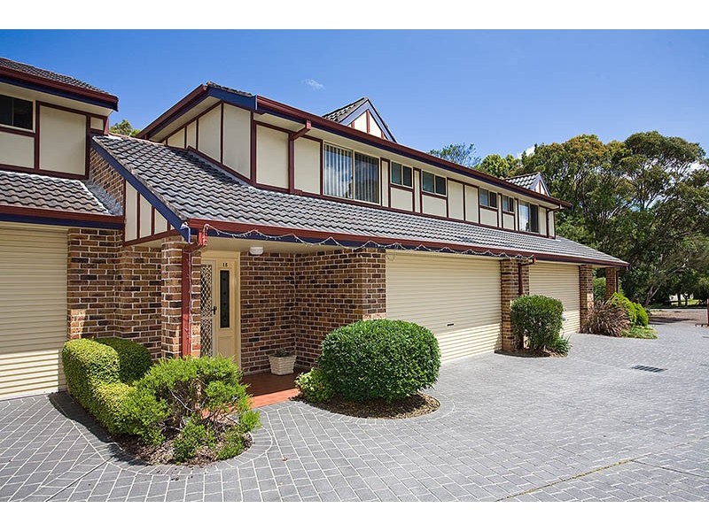18/2 Wollybutt Road, Engadine NSW 2233