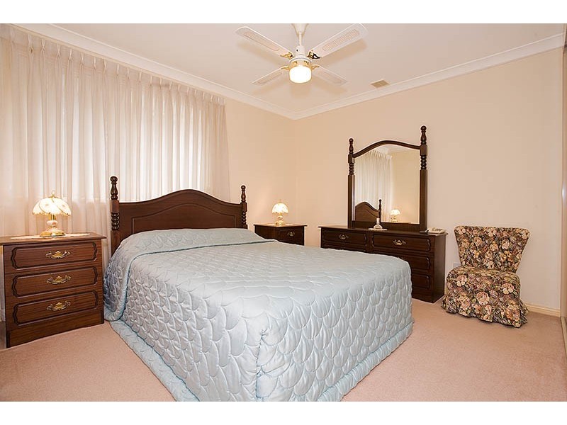 18/2 Wollybutt Road, Engadine NSW 2233