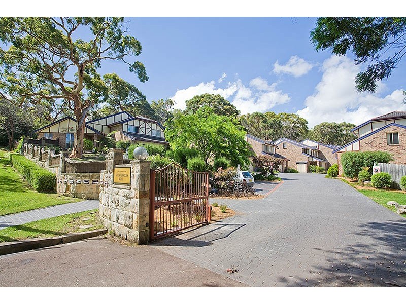 18/2 Wollybutt Road, Engadine NSW 2233