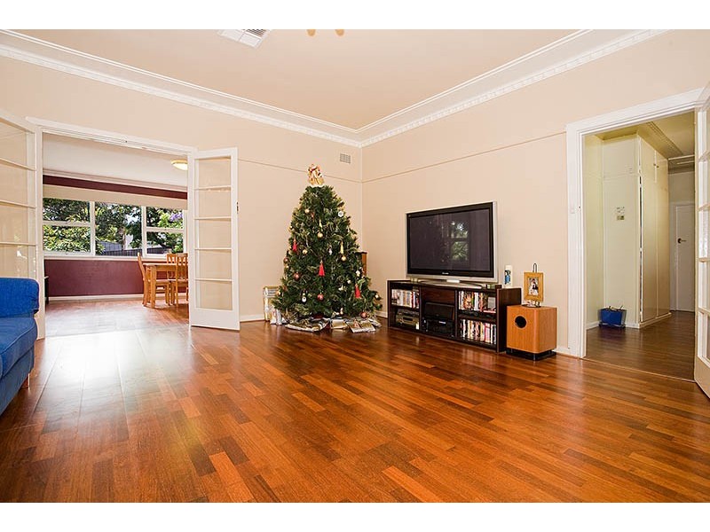11 Grevillea Grove, Heathcote NSW 2233