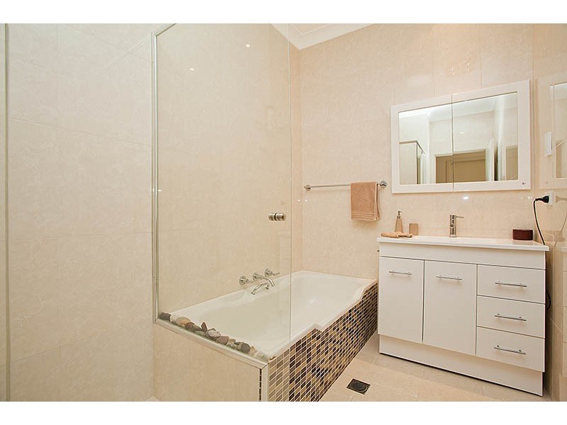 21 Tobruk Avenue, Engadine NSW 2233