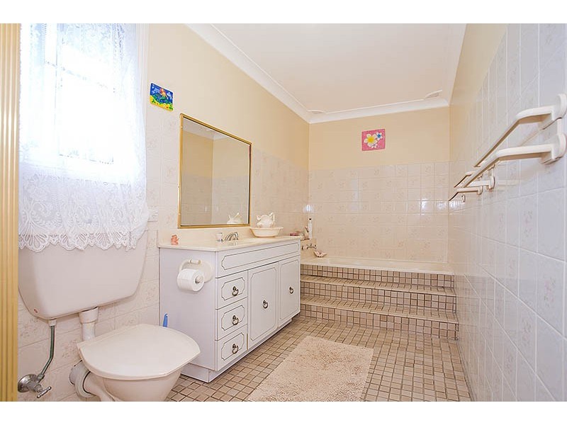 72 Kilmarnock Road, Engadine NSW 2233