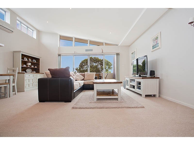 8/67 Warrangarree Drive, Woronora Heights NSW 2233