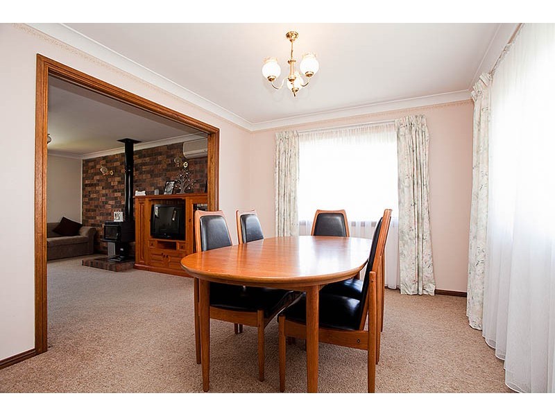 44 Warabin Street, Waterfall NSW 2233