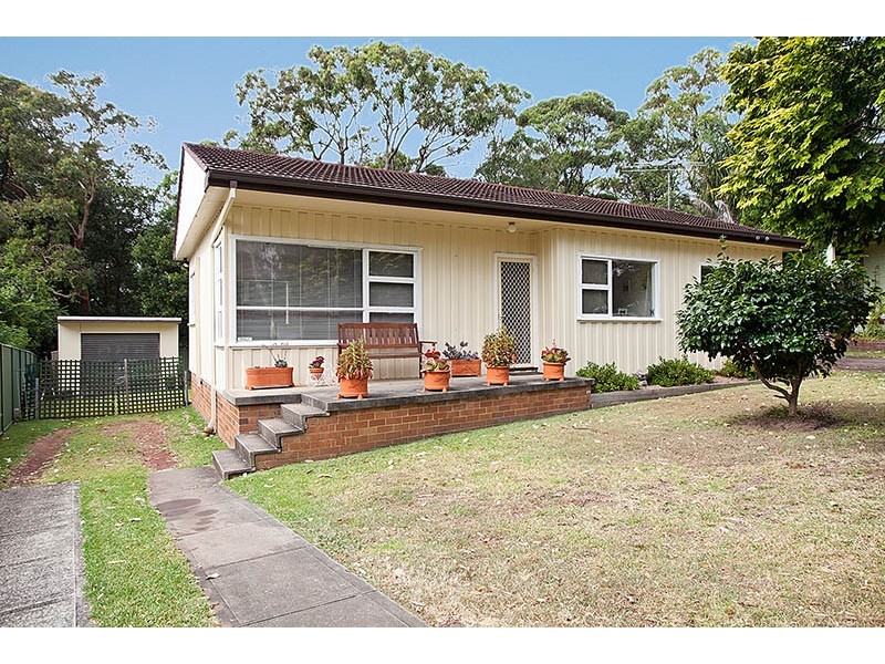 30 Woodford Crescent, Heathcote NSW 2233