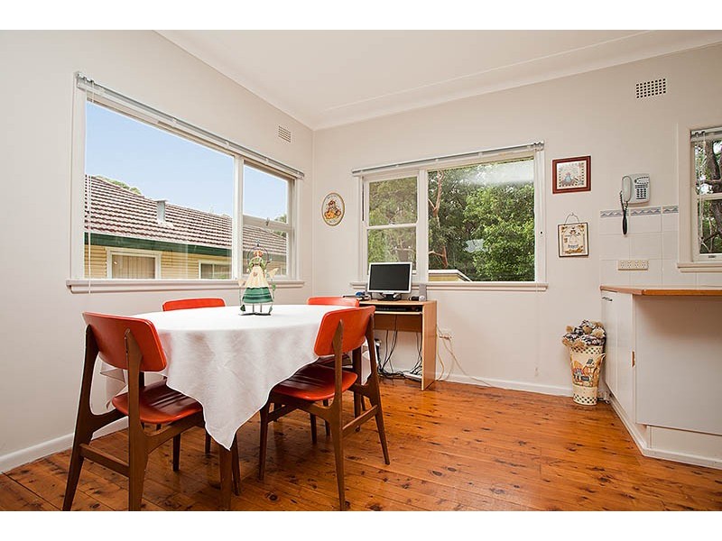 30 Woodford Crescent, Heathcote NSW 2233